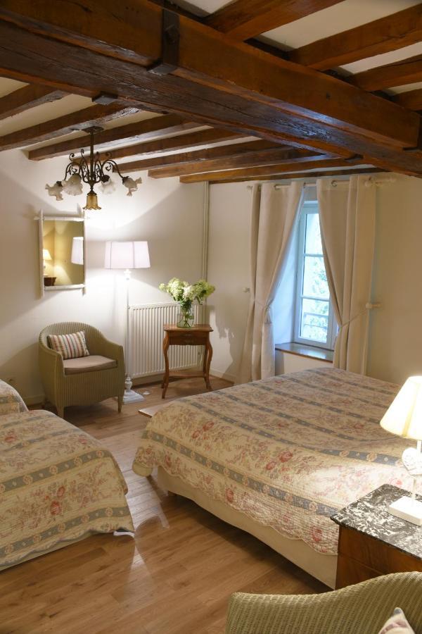 Bed and Breakfast Domaine De L'Ermitage Berry-Bouy Esterno foto