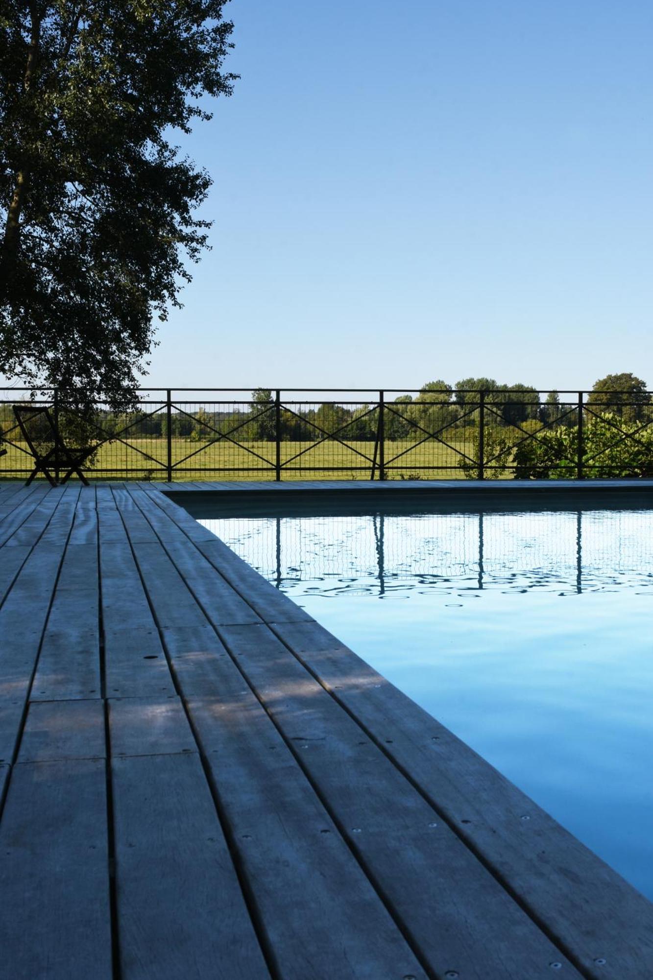 Bed and Breakfast Domaine De L'Ermitage Berry-Bouy Esterno foto