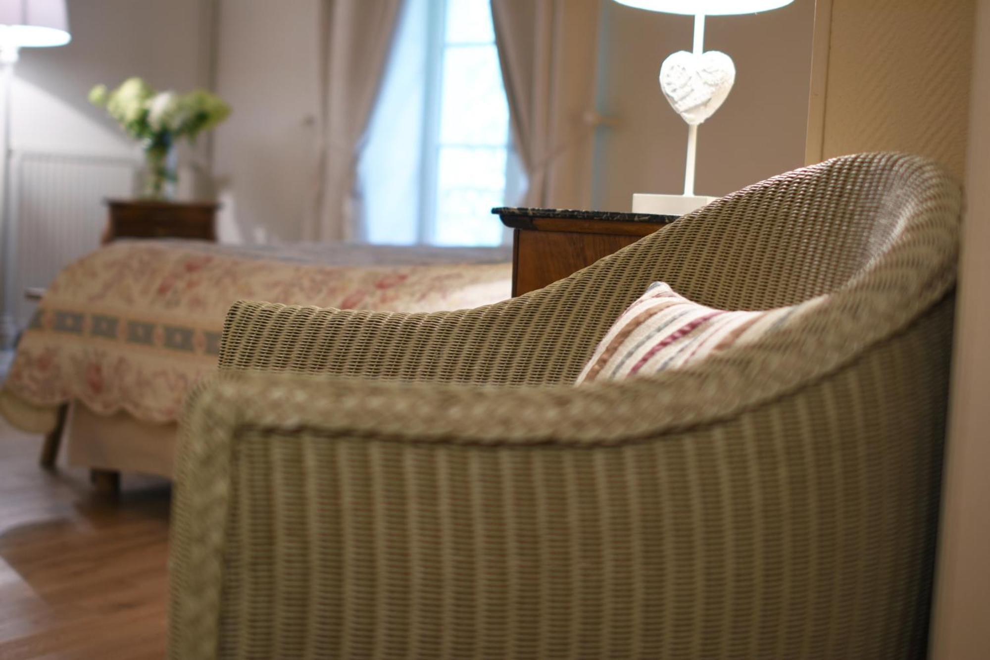 Bed and Breakfast Domaine De L'Ermitage Berry-Bouy Esterno foto