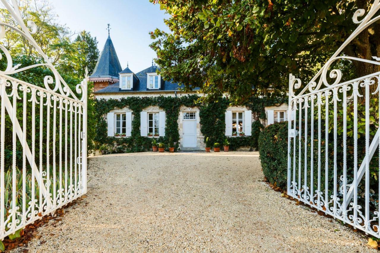 Bed and Breakfast Domaine De L'Ermitage Berry-Bouy Esterno foto